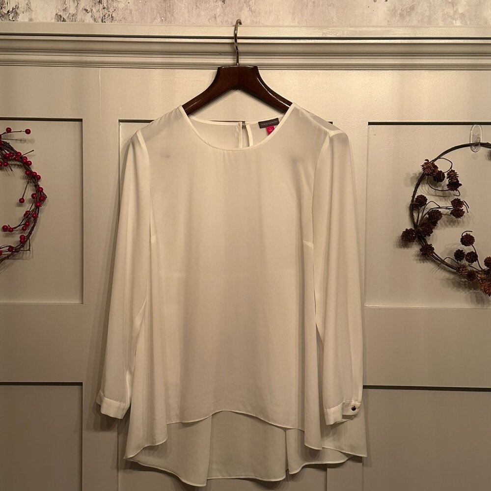Vince Camuto Flowy and Breezy High-Low Hemline Blouse - Size L